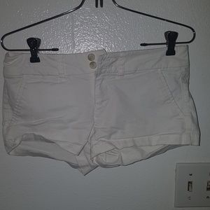 American Eagle White Cotton Blend Stretch Shorts